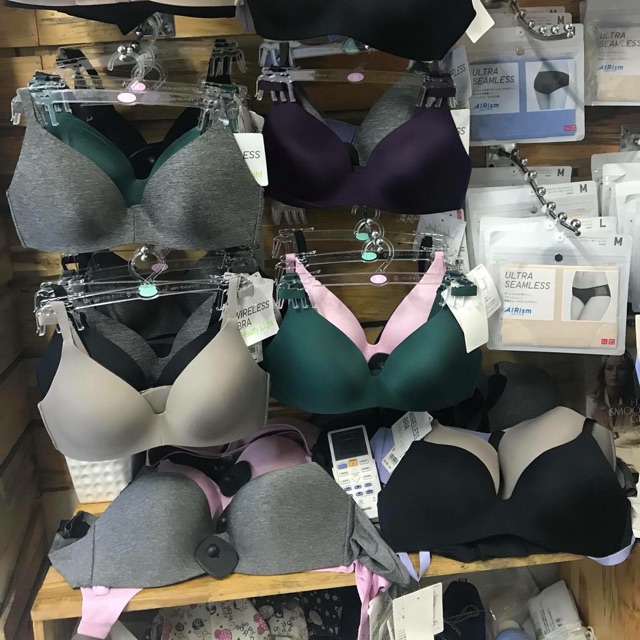Áo ngực Uniqlo