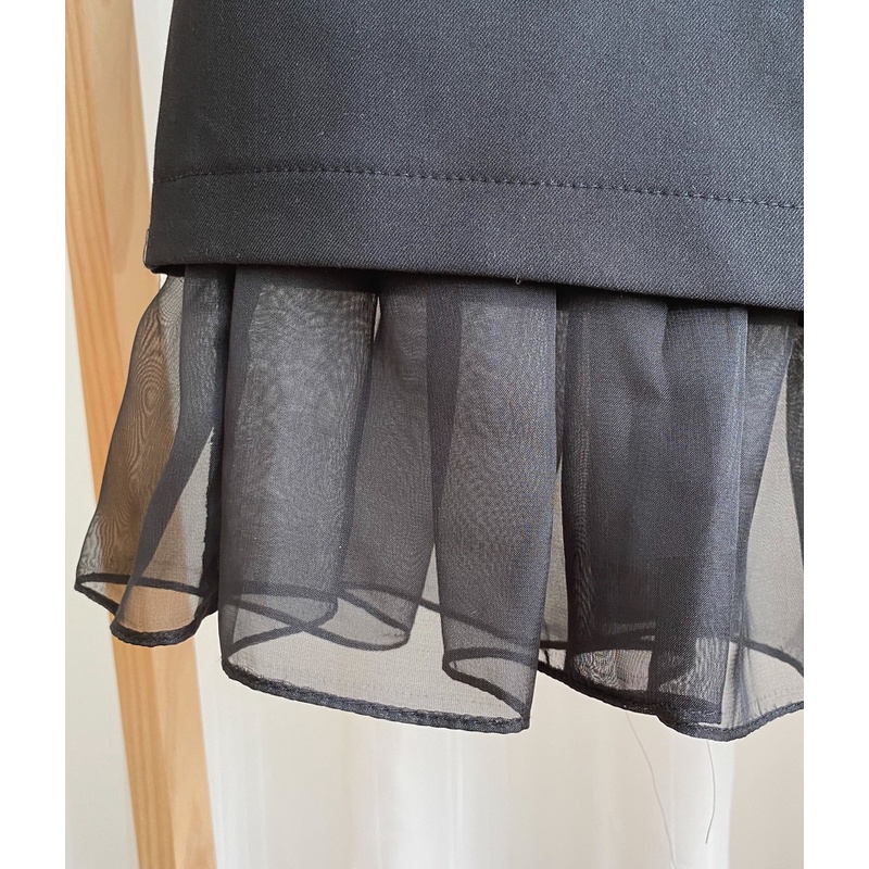 Chân váy công sỡ đắp tà 2 hàng khuy gấu váy phối voan Twentyfive T337