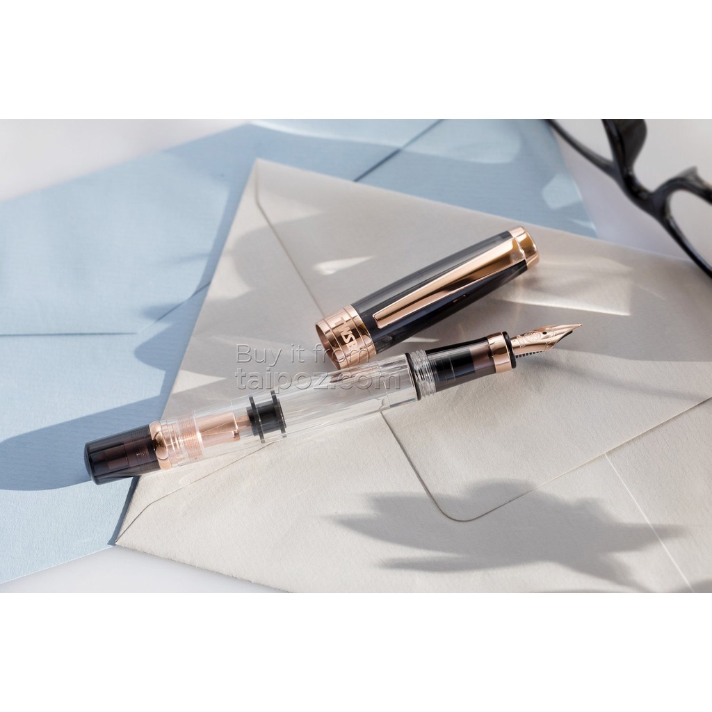 - Bút máy TWSBI Diamond 580AL Smoke Rosegold II