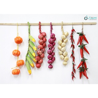 Dây tỏi ớt hành tím bắp giả treo trang trí TTTM