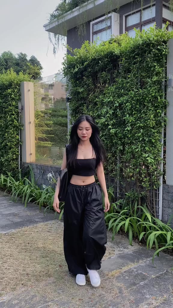 Áo croptop nữ 2 dây | LENA TOP - CLÉLIE | BigBuy360 - bigbuy360.vn