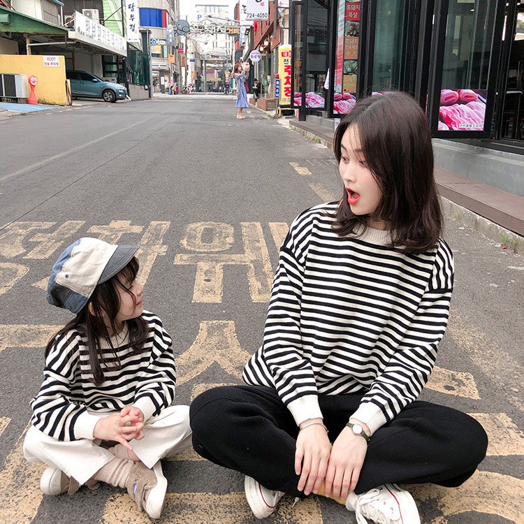 Áo Hoodie Gia đình 💝Cotton da cá (Hình thật chất áo + Logo Thương hiệu) 💝Sọc trắng đen tay dài cute