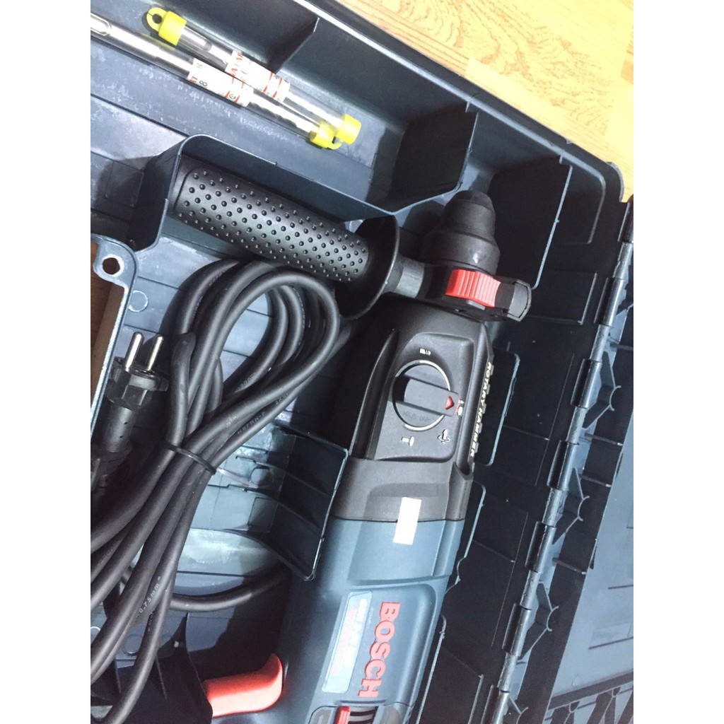 Máy khoan bê tông Bosch 800w kèm mũi khoan full hộp