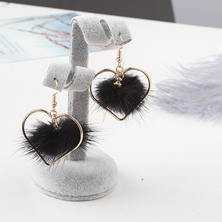 Hoa tai tim đính cục bông dễ thương - B1141