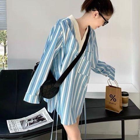 Áo Sơ Mi Cổ Chữ V Tay Dài Kẻ Sọc Dọc Phối Dây Ruy Băng Thời Trang Mùa Xuân Cho Nữ 2022