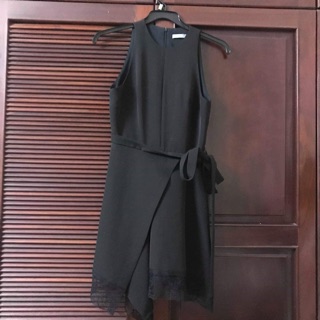 Váy đen ngắn Lanejt
