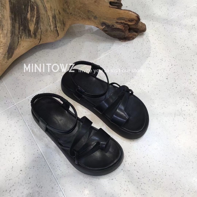Sandal xỏ ngón
