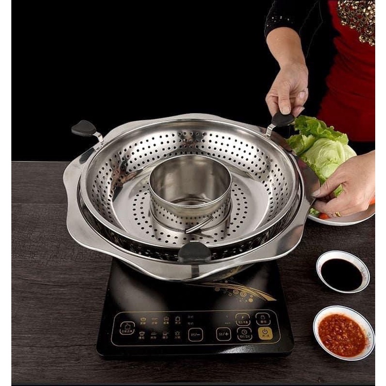 Nồi lẩu xoay 2 tầng dùng được cả bếp từ và bếp gas chất liệu inox không gi siêu tiện lợi