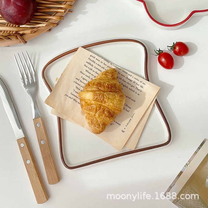 Đĩa sứ decor hình bánh mỳ sanwich siêu dễ thương