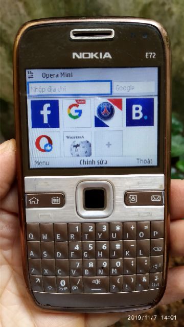 Điện thoại nokia e72 ( pin+sạc) cũ zin chính hãng