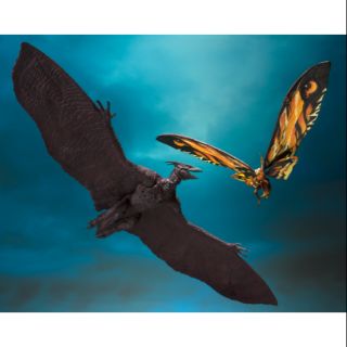 Mô hình quái vật Rodan & Mothra S.H.Monster 2019.