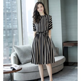 ĐẦM SUÔNG FORM RỘNG SỌC DÂY RÚT EO CÓ TÚI CAO CẤP