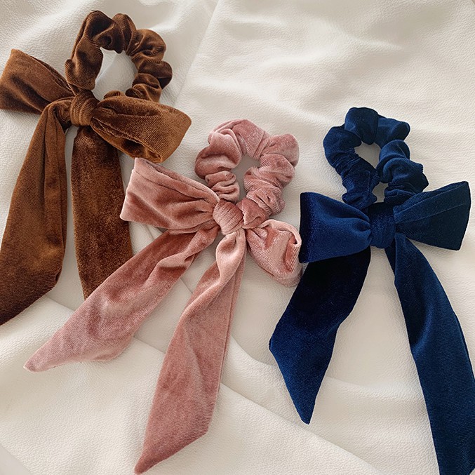 Cột Tóc Scrunchies Vải Nhung Nhiều Màu Thu Đông Sang Chảnh