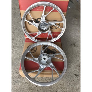 VÀNH 5 NAN CƠ KIỂU RAIDER MÀU BẠC ĐẲNG CẤP