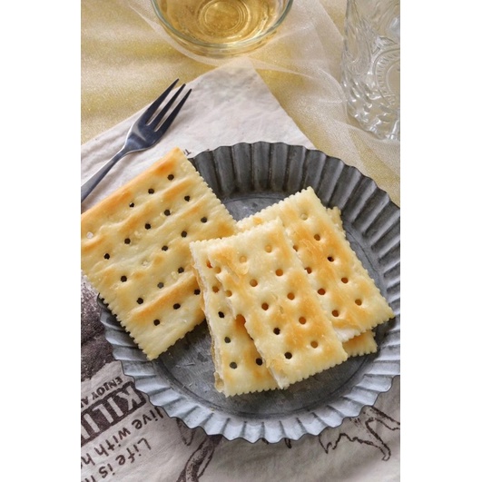 Bánh Quy Mặn Soda cracker more biscuit gói