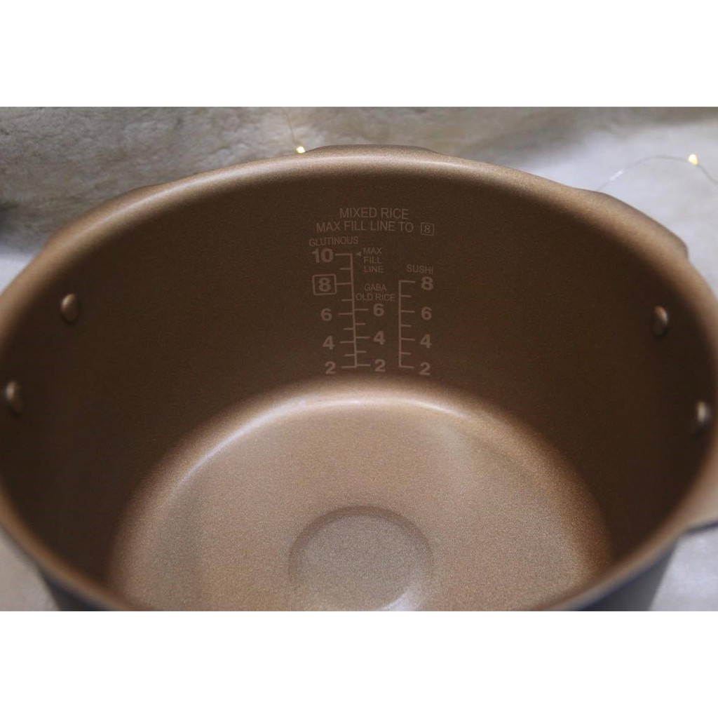 [Mã ELMS5 giảm 7% đơn 300K] Lồng nồi thay thế cho Nồi cơm điện Cuckoo 1.8 lít CRP- L1052F | BigBuy360 - bigbuy360.vn