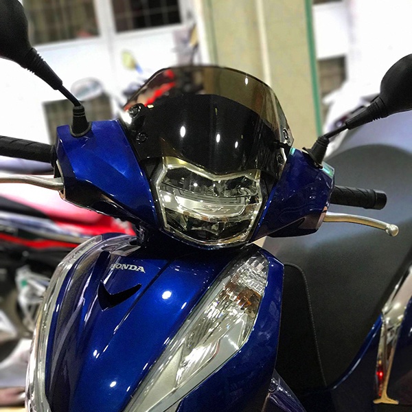 Kính chắn gió xe máy SH300I trong suốt Zhi.pat chính hãng – BH 12 Tháng