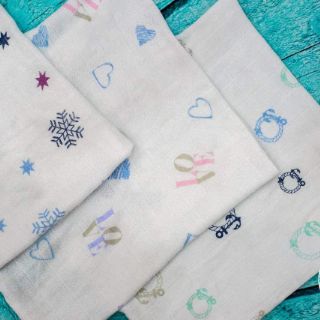 Mamaru. Khăn sữa sợi tre 25×25cm (hộp 10 khăn)
