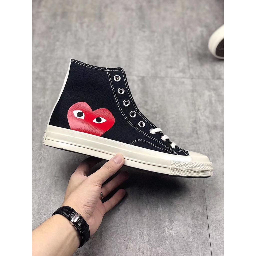 Giày thể thao classic cao cổ convers CDG đôi mắt trái tim