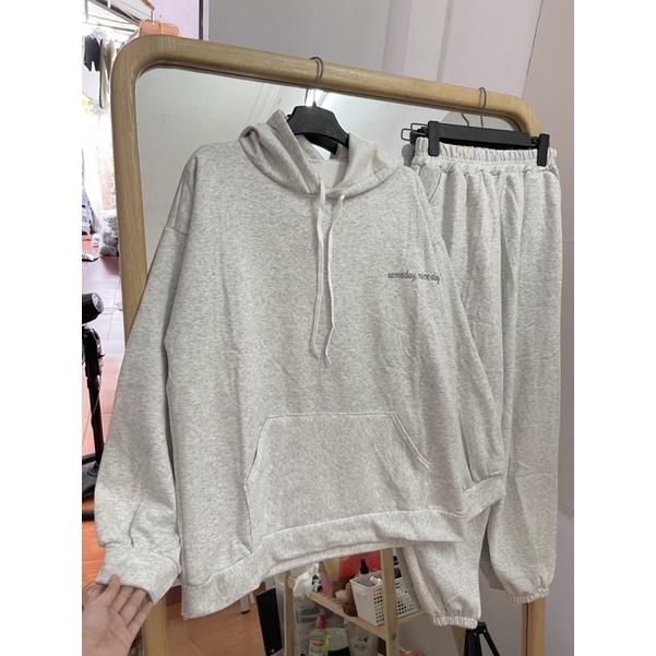 Set bộ áo hoodie quần nỉ bom màu xám ( chữ nhỏ xanh bên phải ) | BigBuy360 - bigbuy360.vn