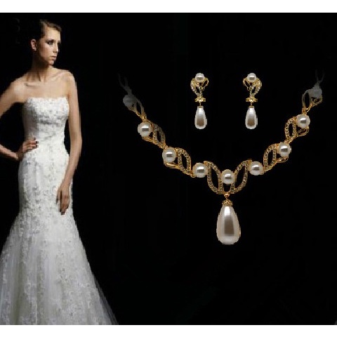 Set Vòng cổ Và Bông Tai Mạ Vàng 18K Đính Hạt Giả Kim Cương Và Ngọc Trai