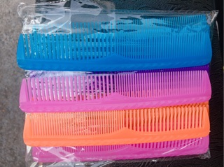 1 vỉ 20 chiếc lược trong thẳng