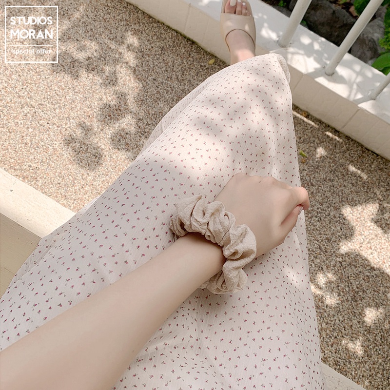 Váy voan hoa bi cộc tay cổ V nhún ngực thắt eo xòe dài style MORAN vintage Hàn Quốc điệu đà
