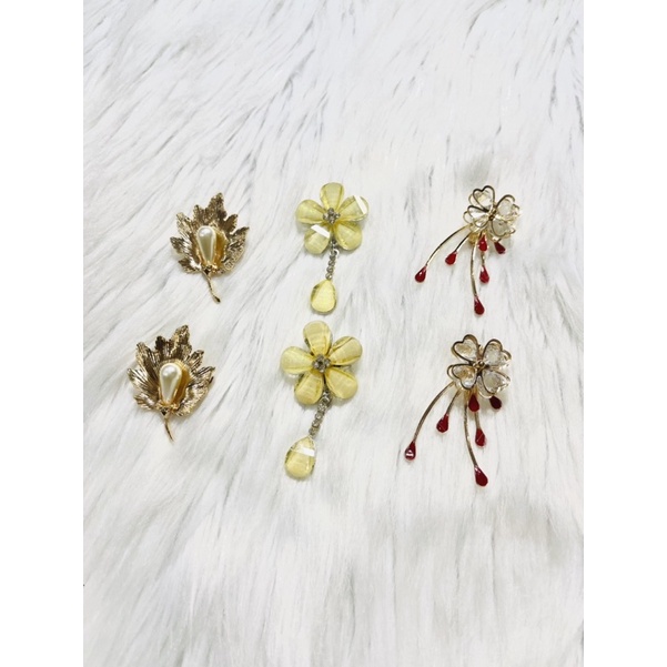 Cài áo xinh. Có 3 kiểu