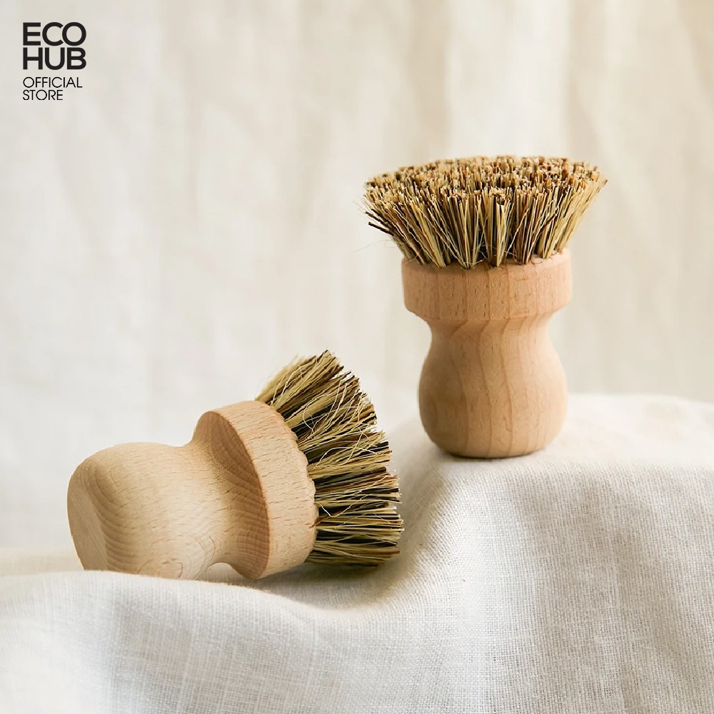 Cọ xơ dừa ECOHUB cán tròn, gỗ Sồ. Sử dụng trong nhà bếp / Nhà tắm (Heaven & Earth Pot and Pan Brush) | EH017