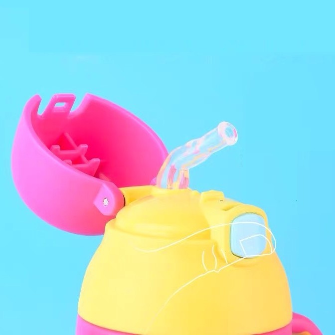 BÌNH NƯỚC DÂY ĐEO THAY QUAI 430ML (Hình Captain/ Spider man /Mickey/ Minnie/ McQueen/ Elsa/ Pooh)