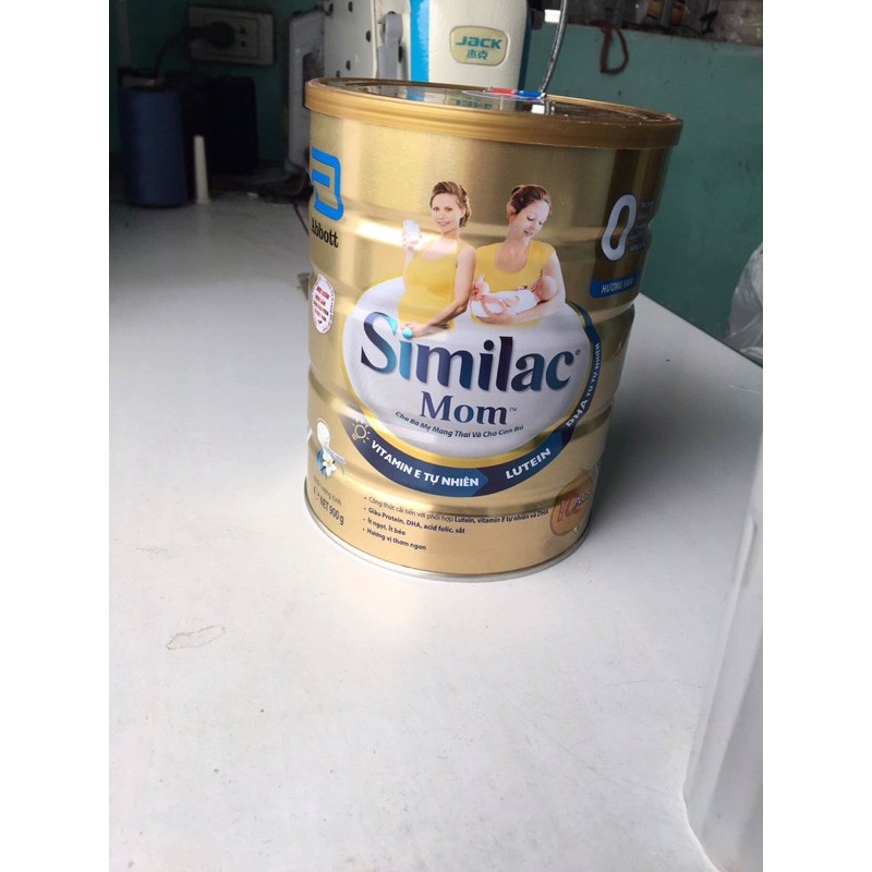Sữa Similac Mom 900g