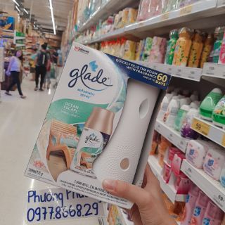 Máy xịt thơm phòng tự động GLADE.