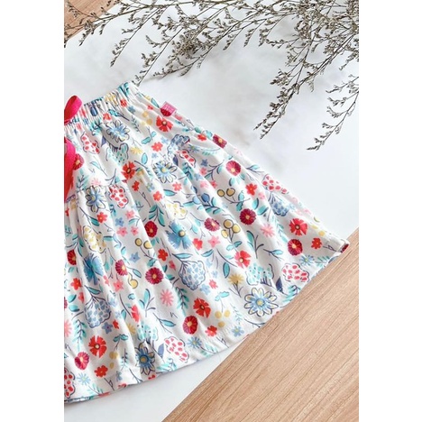 Chân váy cho bé gái Annie hoa màu trắng cho bé từ 19-40kg
