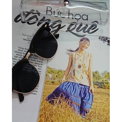 KÍNH MÁT ĐI BIỂN