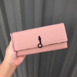 Ví Pretty size lớn gấp 3