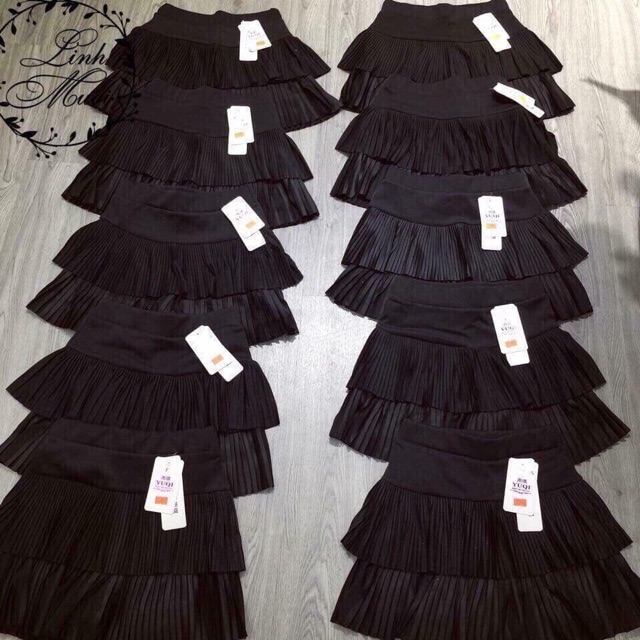 Chân váy dập ly 2 tầng siêu hot, siêu chảnh | BigBuy360 - bigbuy360.vn