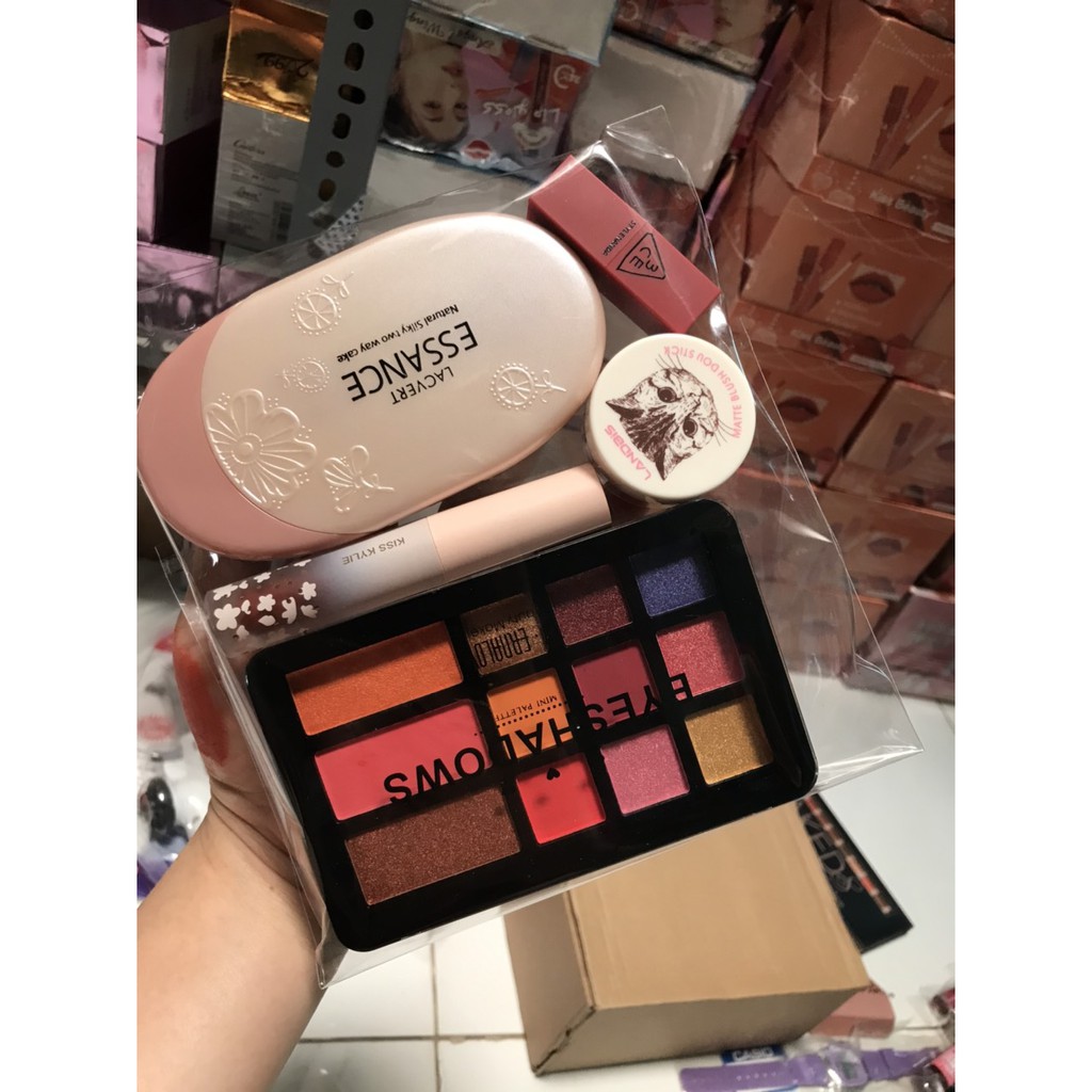 sale bộ mỹ phẩm 5-8 món như hình | BigBuy360 - bigbuy360.vn