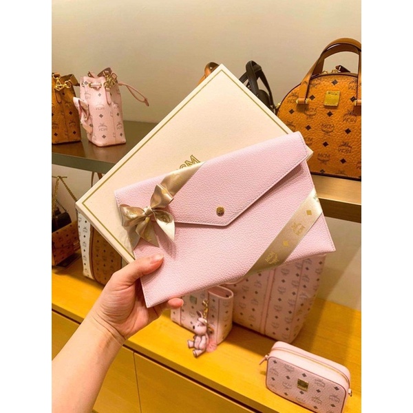 Túi gift MCM auth các màu mix luôn xích ful box