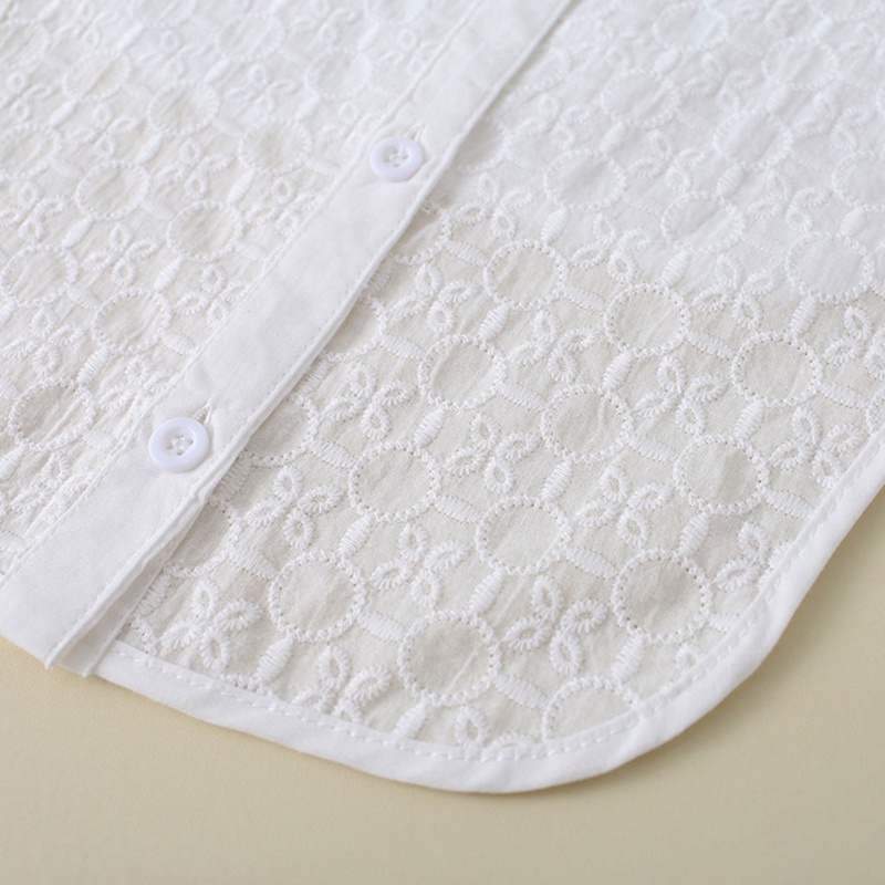 Cổ áo sơ mi giả màu trắng họa tiết lá cây thời trang mùa đông cho nữ