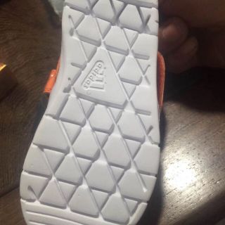 Giày bé trai Adidas