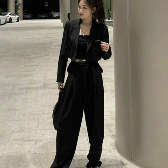 [Mã FASHION10KP giảm 10K đơn 50K] Áo khoác vest croptop thêu LOGO cao cấp sang chảnh | BigBuy360 - bigbuy360.vn