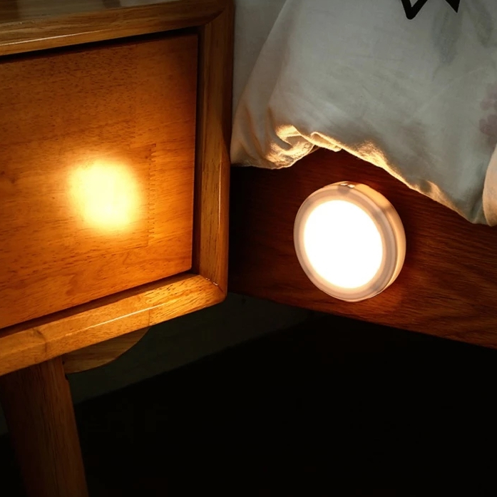 Đèn led cảm ứng chạm không dây tiện lợi
