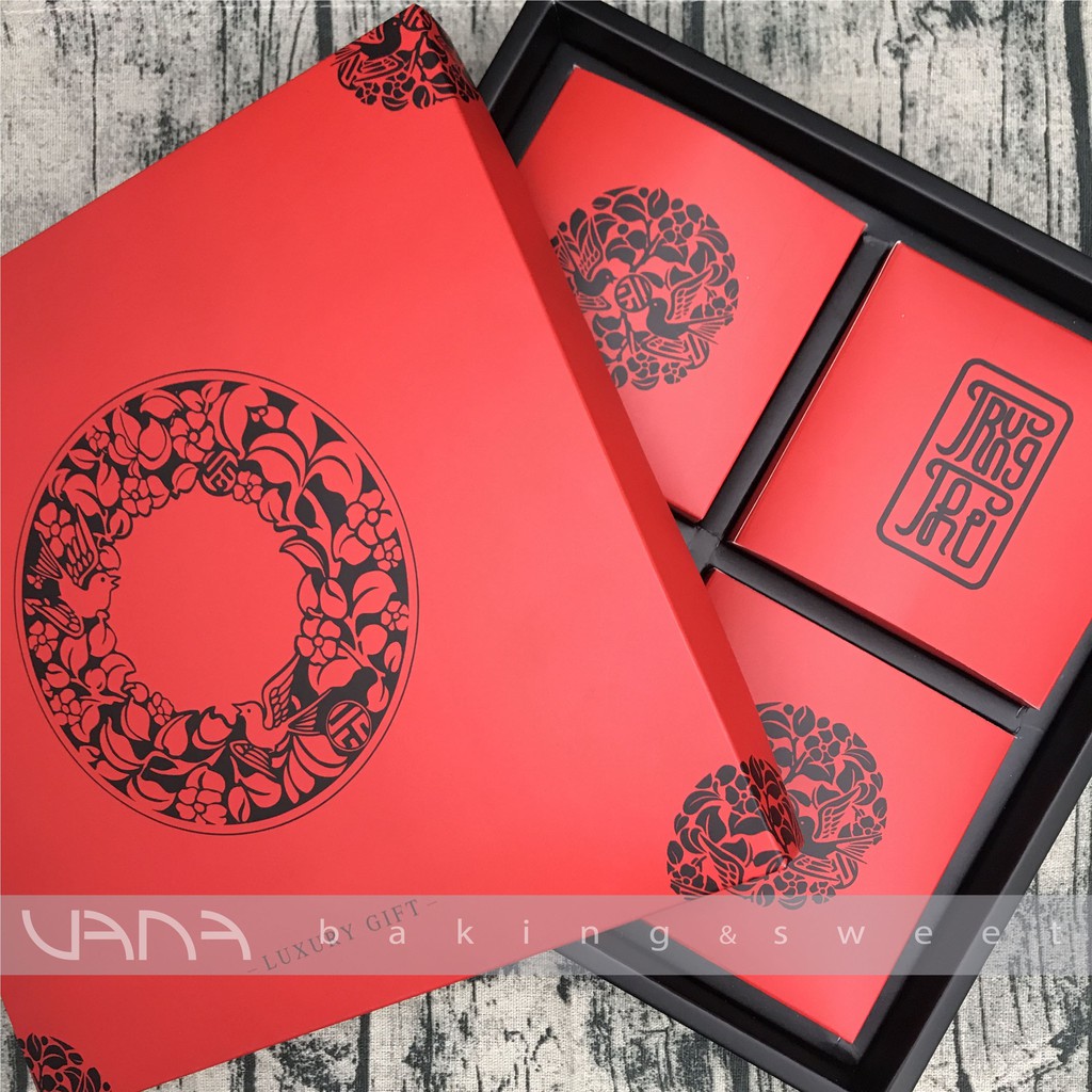 HỘP ĐỰNG BÁNH TRUNG THU PHÚ QUÝ