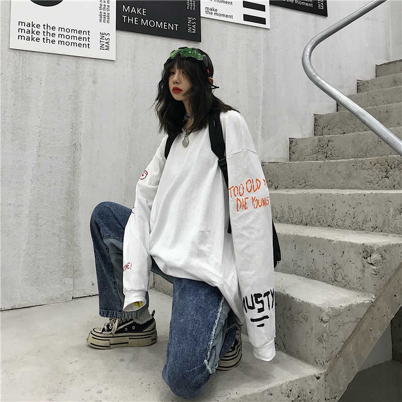 Áo thun dài tay dáng rộng phong cách Hàn Quốc trẻ trung dành cho cả nam và nữ | BigBuy360 - bigbuy360.vn
