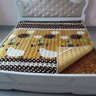 Thảm trải giường