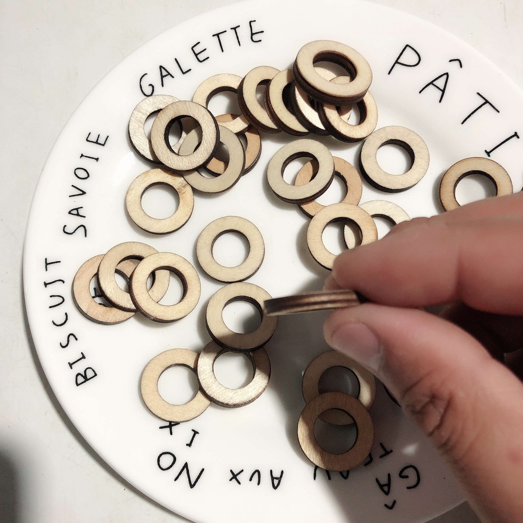 Gói 50 cái vòng gỗ đường kính 2cm