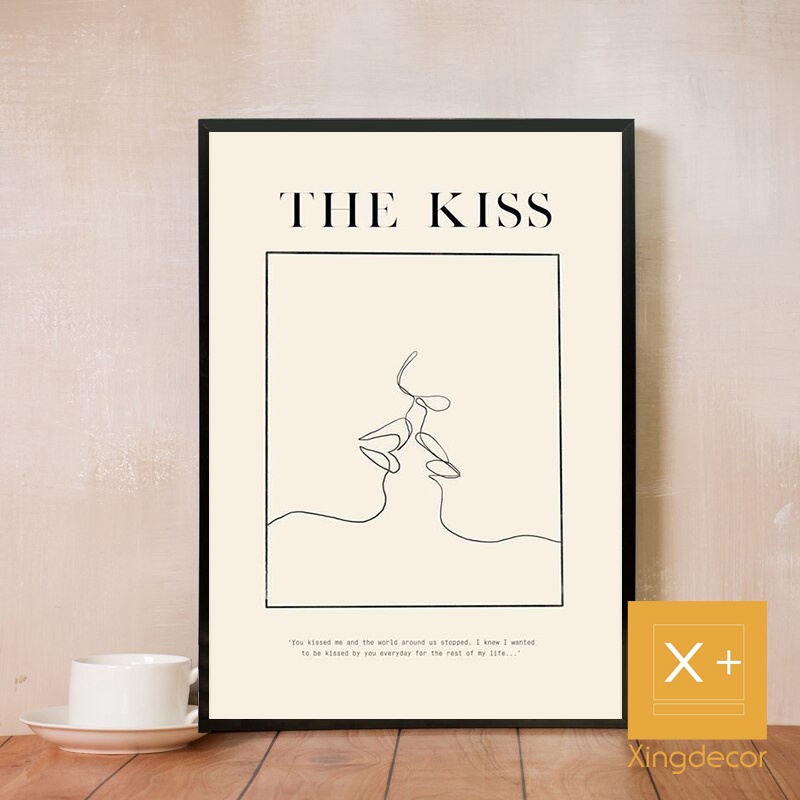 Tranh Logo các hãng thời trang, decor shop thời trang, tranh Xinhdecor có móc treo tặng kèm.