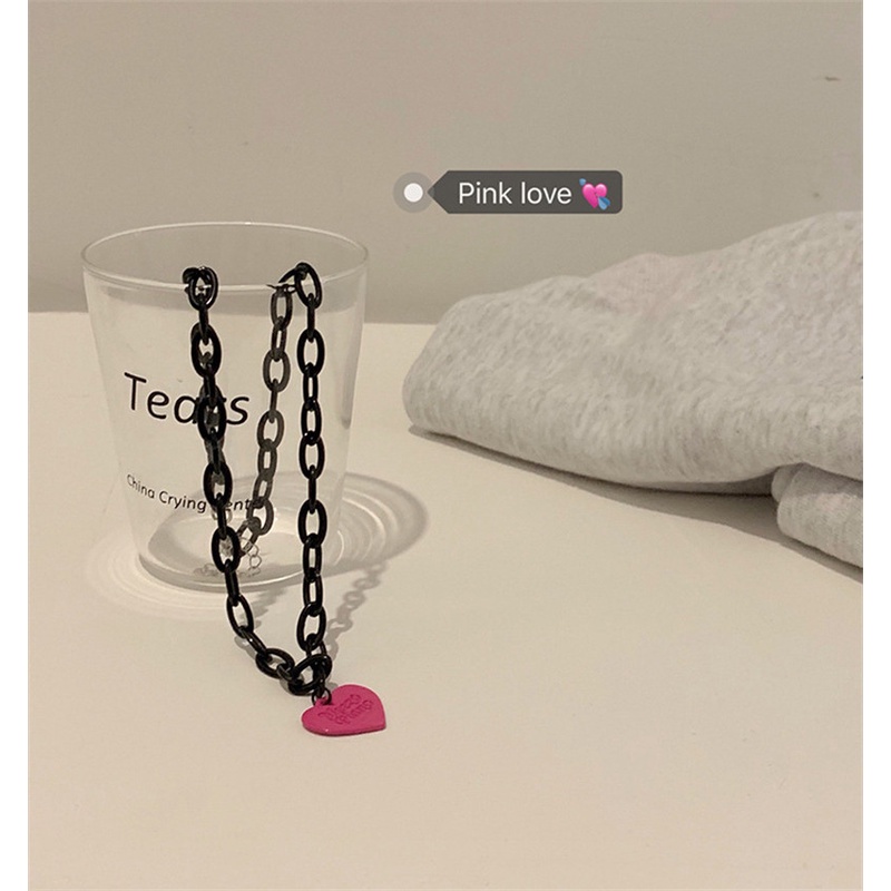 Vòng cổ nữ mặt hình trái tim bằng nhựa thời trang phong cách hip hop