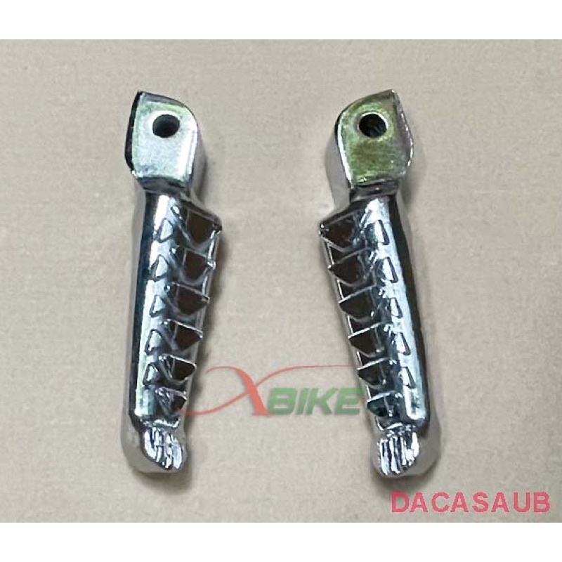 GÁC CHÂN SAU NHÔM DA CÁ SẤU BẠC