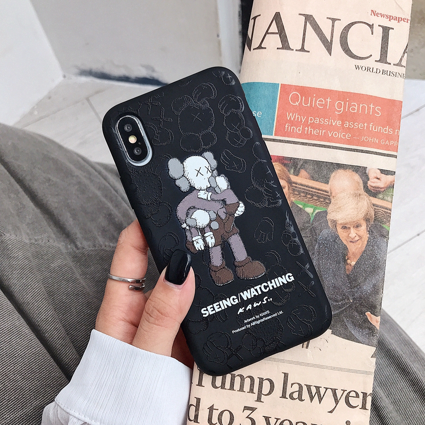 Ốp lưng in hình KAWS cho iPhone 12 11 Pro Max XS Max XR X 6 6s 7 8 Plus | BigBuy360 - bigbuy360.vn